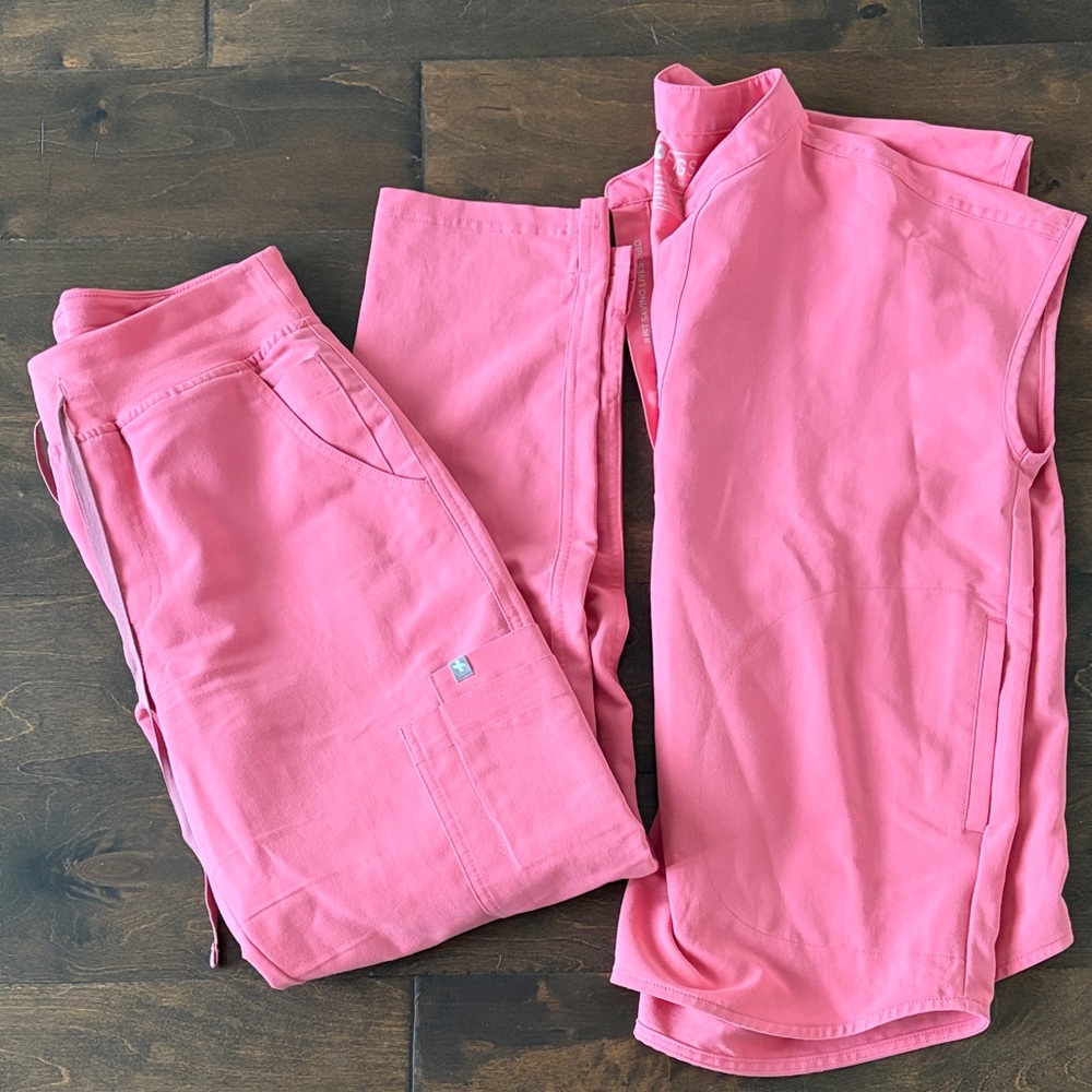 Figs Scrub Set
